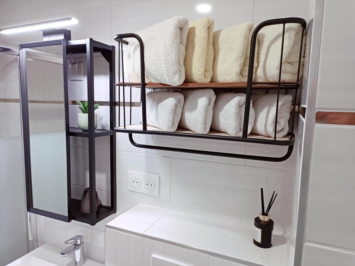 Cosy Dans Maison Calme Et Parking Gratuit Avec Borne Apartment